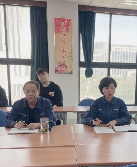 簡篇-【初心產發  四融五有】“五一”我在崗丨堅守詮釋責任  服務彰顯擔當